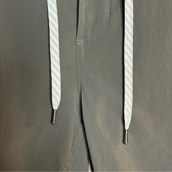 VOURI Womens Ripstop Pant In Army Size: S - Picture 8 of 15